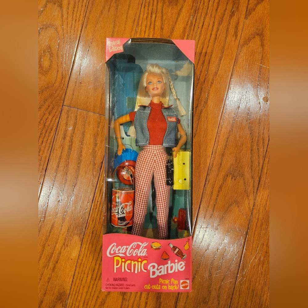 Coca-Cola Picnic Barbie Special Edition New in Box